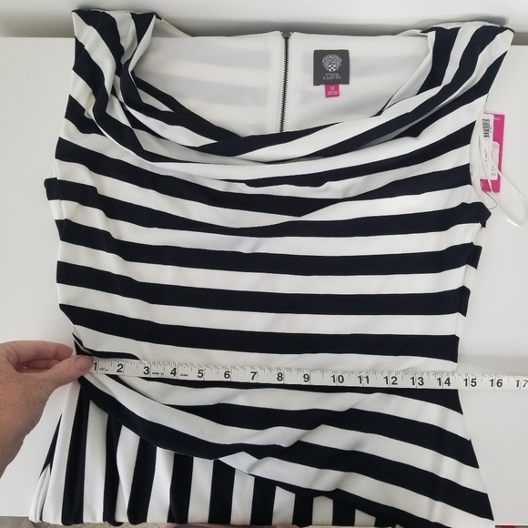 NWT Vince Camuto Black/White Stripe Shift Dress Size 10 Asymmetrical Sleeveless - Picture 4 of 15
